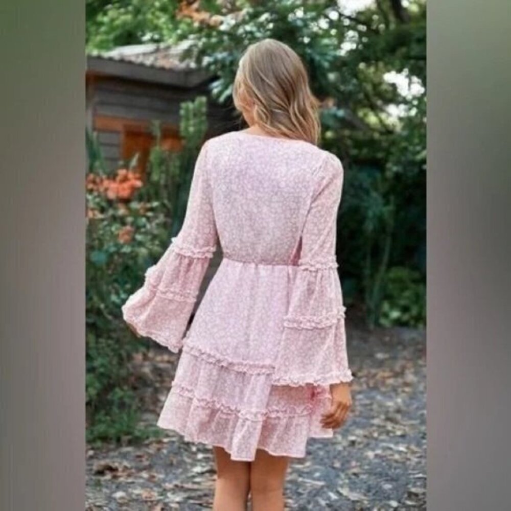 Cupshe Boho Style Varadero‎ Pink V-neck Bell Sleeve Romantic Ditsy Dress size L - Picture 16 of 16